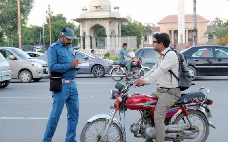 ٹریفک پولیس کے ناروا رویے کیخلاف شکایات کے لئےکمپلینٹ سیل قائم 