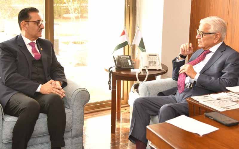 وزیردفاع اورتاجکستان کے سفیرکی ملاقات، ہوا بازی اوراقتصادی تعاون پرتبادلہ خیال 