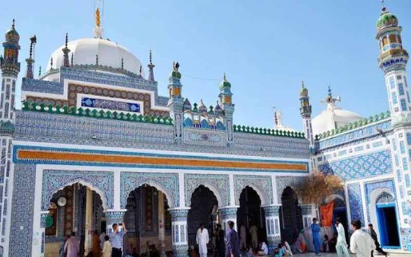  حضرت شاہ عبدالطیف بھٹائی کےمزار  پر چوری ،ملزمان گیٹ توڑ کر چاندی لے اڑے