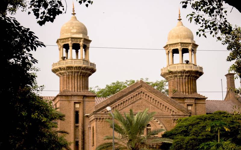 کم از کم تنخواہ ایک ہزار ڈالر جتنی کرنے کی درخواست ناقابل سماعت قرار