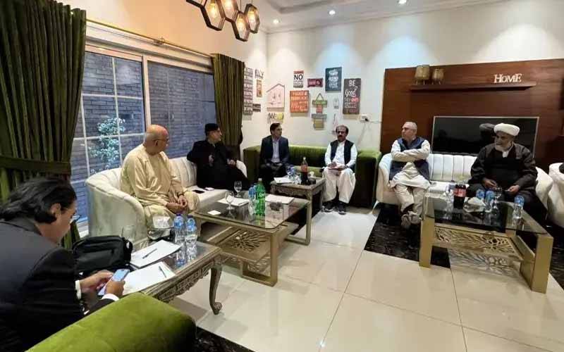 تحریک تحفظ آئین پاکستان کا ہنگامی اجلاس، کے پی میں گورنر راج کی صورت میں مزاحمت کا عزم