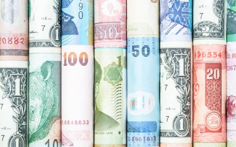 دنیا کی 5 کمزور ترین کرنسیاں، کیا پاکستانی روپیہ بھی فہرست میں شامل؟