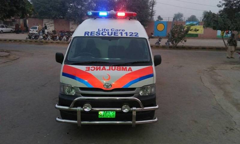  کار اور کوچ میں تصادم  ،  3افراد جاں بحق جبکہ 9 زخمی 