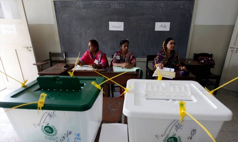 سندھ: حلقہ پی ایس 9 شکارپور میں ضمنی انتخاب کیلئے پولنگ جاری، سخت سکیورٹی انتظامات