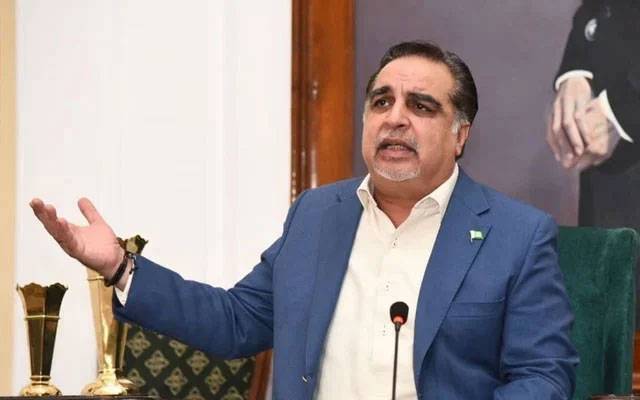عمران اسماعیل نے پی ٹی آئی کی موجودہ قیادت کو نااہل کہہ دیا