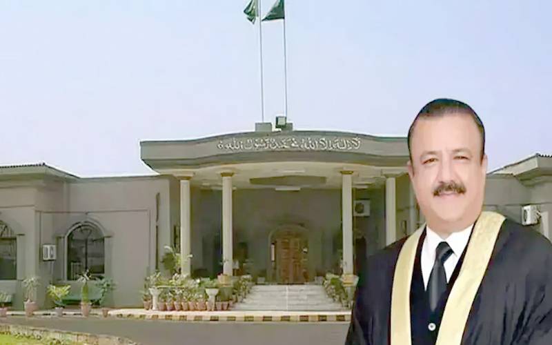 قرآن پاک پر حلف لے کرکہتا ہوں میری ڈگری اصل ہے: جسٹس طارق محمود