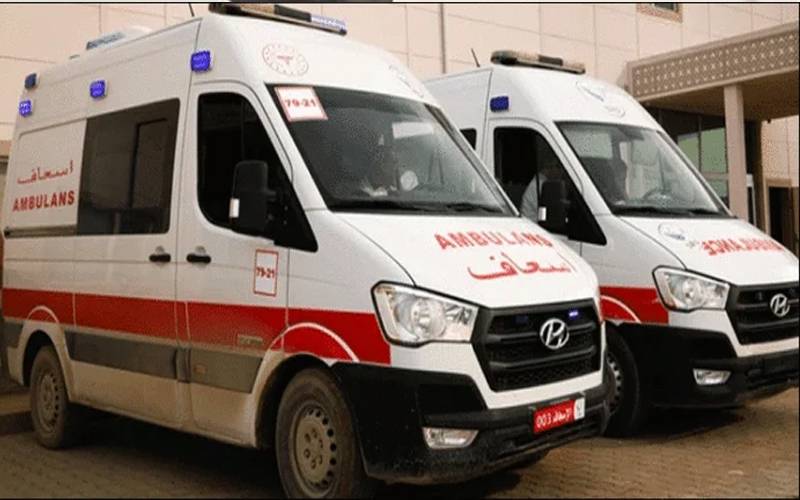 ایمبولینس کے اندر حقہ پینے کی وائرل ویڈیو پر شہری ناراض
