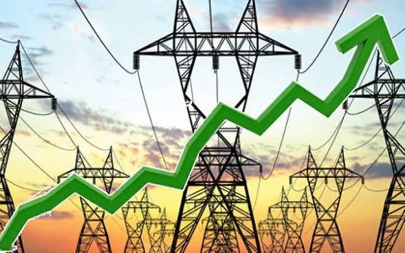بری خبر :وفاقی حکومت کا بجلی صارفین پر مزید بوجھ ڈالنے کا فیصلہ 