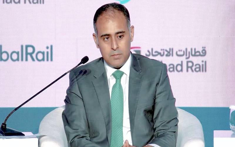 تنخواہ دار طبقے کوریلیف دینے کی کوشش کریں گے:وزیرمملکت خزانہ