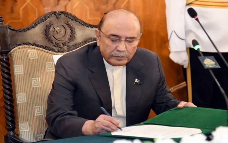 صدر زرداری نے طارق جہانگیری کوجج کے عہدے سے ڈی نوٹیفائی کرنیکی منظوری دیدی
