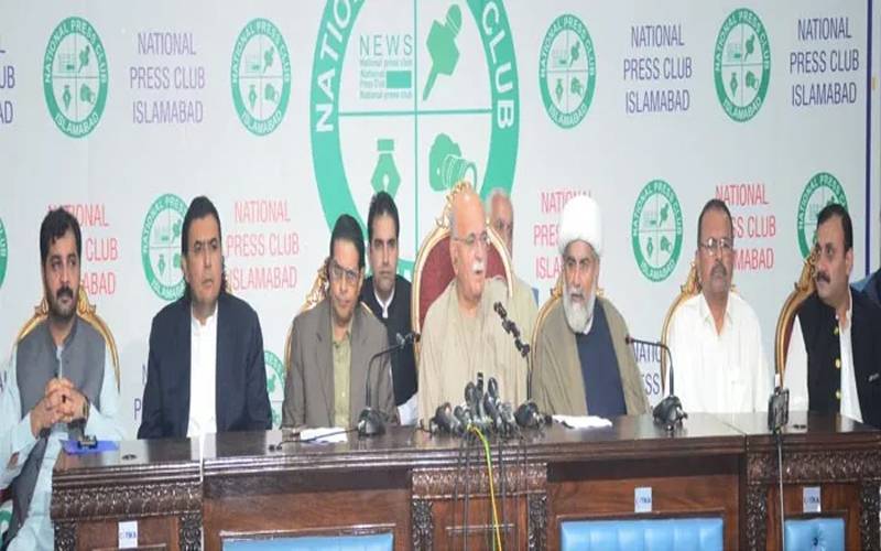 اپوزیشن رہنماؤں کی عمران خان اور بشریٰ بی بی کو سزا کی شدید مذمت،انصاف کے منافی قرار دیدیا