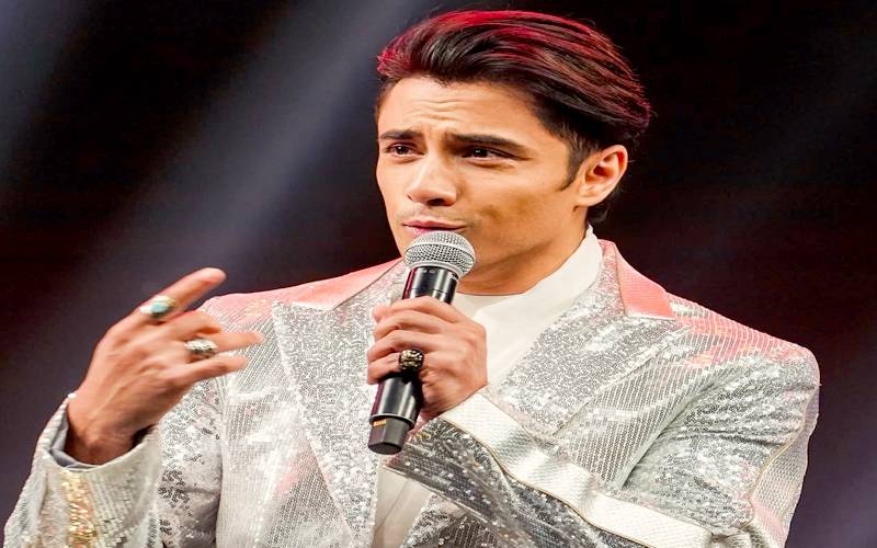 علی ظفر نے 15سال بعدنئی البم ’’ روشنی‘‘ ریلیز کر دی