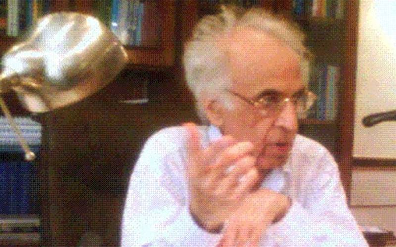 ماہرِ تعلیم اور جامعہ کراچی کے سابق ڈین آف آرٹس ڈاکٹر منظور احمد انتقال کر گئے