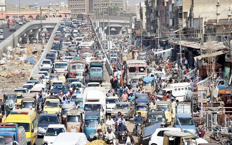  ڈمپرز اور ہیوی ٹریفک کےکراچی میں داخلے پر پابندی عائد 