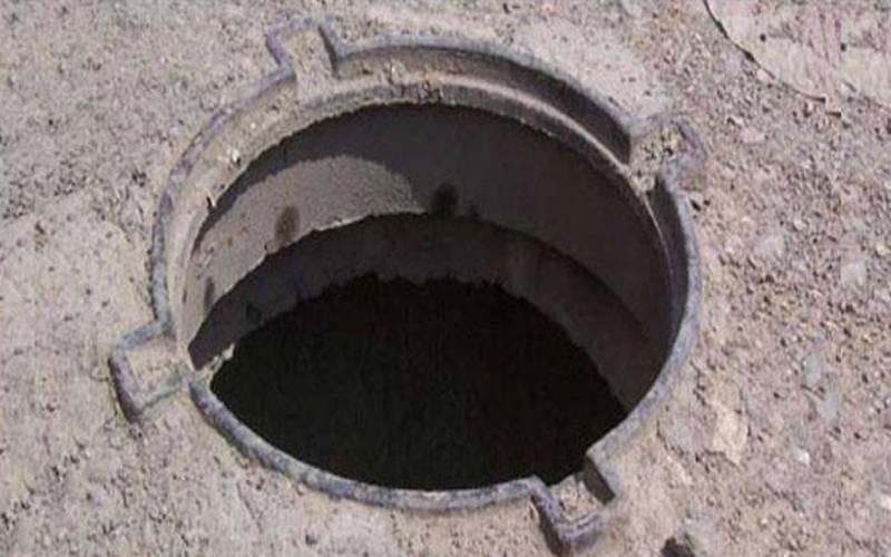  ایک ماہ میں دوسرا افسوسناک واقعہ، 5 سالہ بچی کھلے نالے میں گر کر جاں بحق 