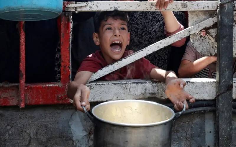 غزہ میں انسانی بحران بدستور سنگین، 10 ممالک کا اسرائیل سے امدادی رکاوٹیں ختم کرنےکا مطالبہ