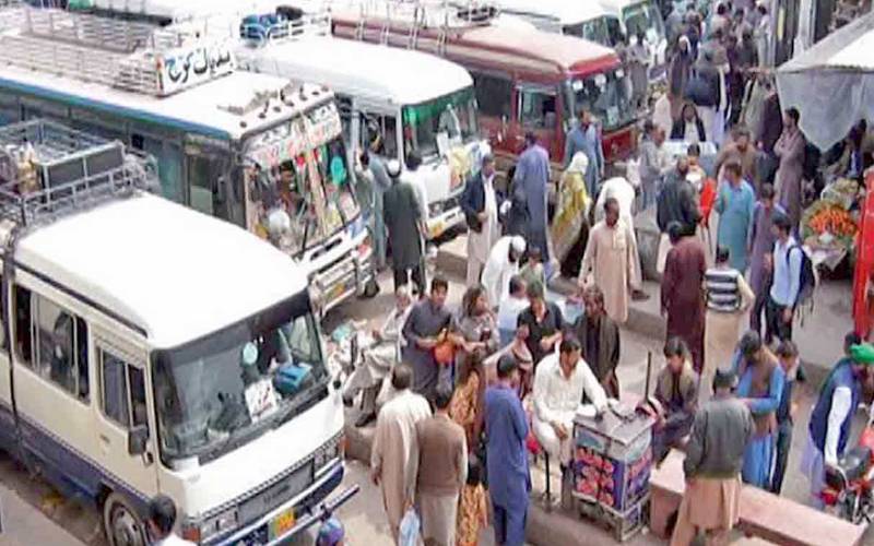 پیٹرول سستا ہونے پر پبلک ٹرانسپورٹ کے کرایوں میں کمی کا اعلان 