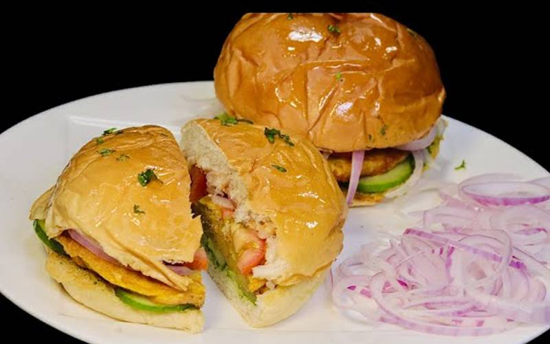 سب کی پسندیدہ ڈش اس آسان ترکیب کے ساتھ گھر میں بنائیں