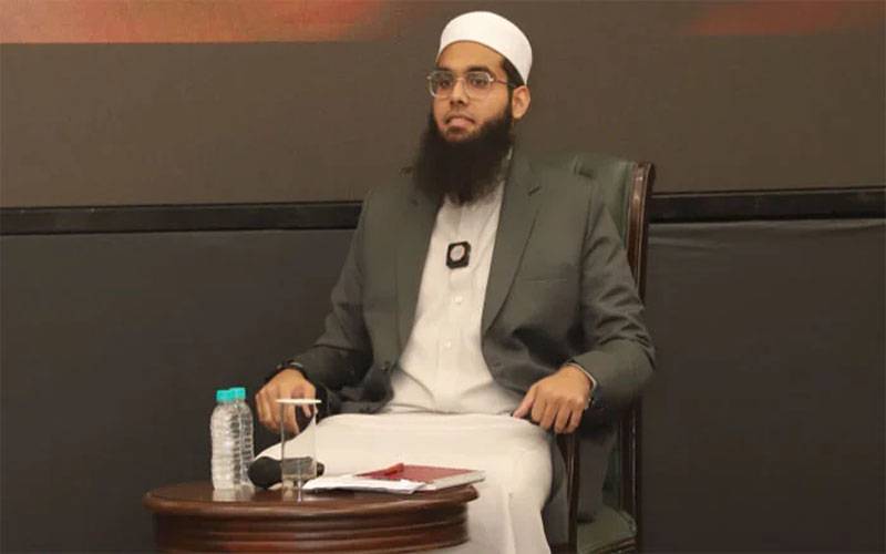 مفتی شمائل ندوی کے انسٹاگرام پر 30 لاکھ فالوورز ہوگئے