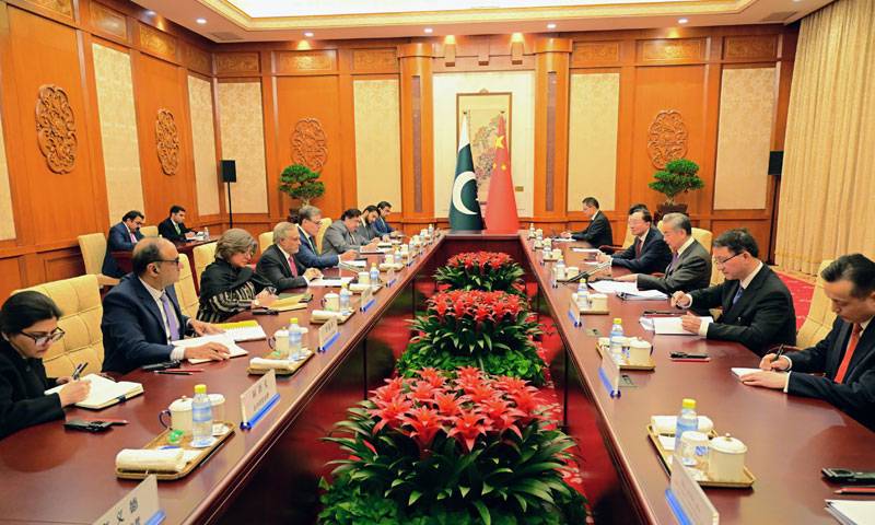 پاکستان اور چین کے درمیان سی پیک میں تعاون پر روابط بڑھانے پر اتفاق 