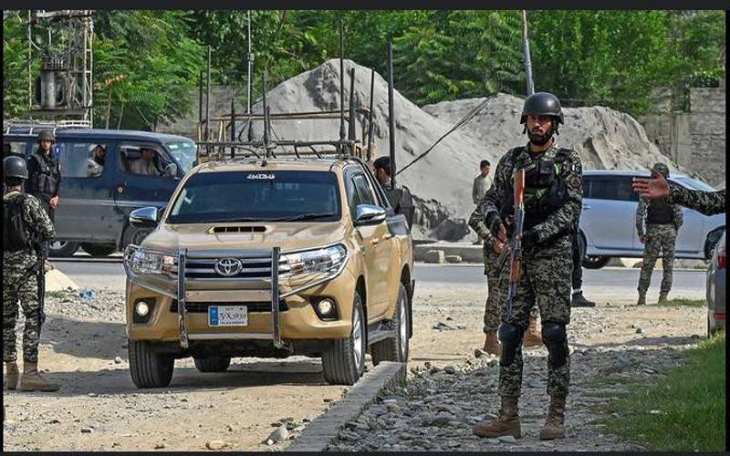 باجوڑ میں وزیرِمملکت مبارک زیب خان کےگھر پر دستی بم سے حملہ 