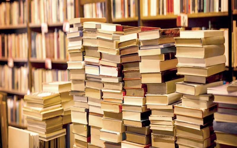 این او سی اور لائسنس تجدید کی فیس میں اضافہ ؛پبلشرز کا کتابیں مہنگی کرنے کا عندیہ 