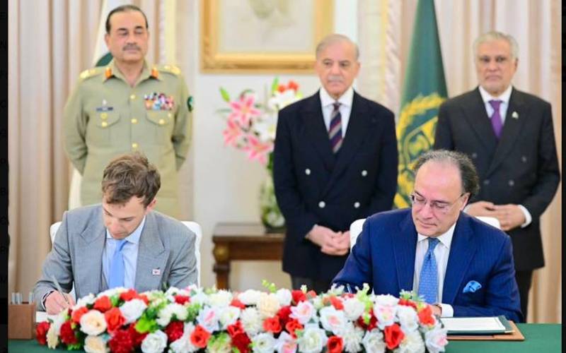 ورلڈ لبرٹی فنانشل کے وفد کی وزیراعظم سے ملاقات، ڈیجیٹل ادائیگیوں کی مفاہمتی یادداشت پر دستخط 
