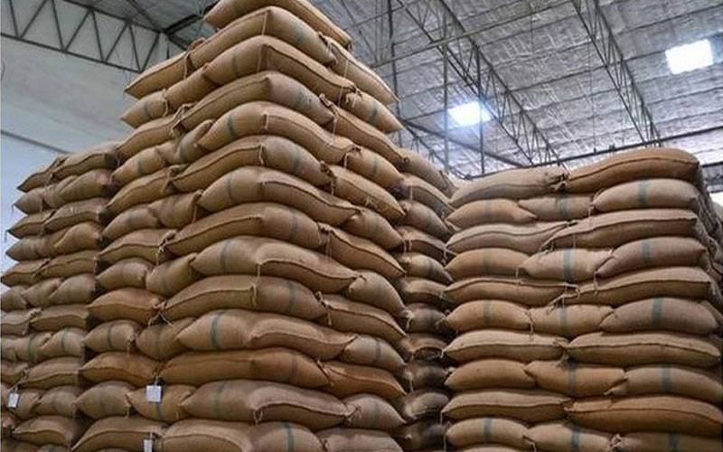 پاسکو کے اہلکاروں نے سرکاری گودام میں گندم کی جگہ مٹی بوریوں میں بھر کر رکھ دی