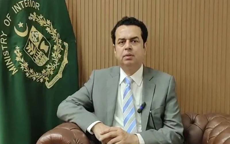 پی ٹی آئی نے انتشار پھیلایا تو 26 نومبر سے بھی زیادہ سخت کارروائی ہو گی:طلال چودھری