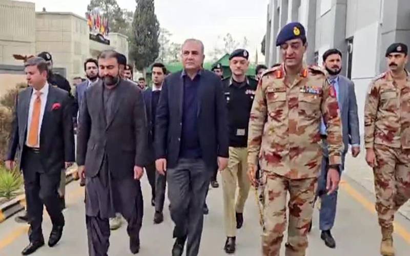 محسن نقوی اور سرفراز بگٹی کا ایف سی بلوچستان نارتھ ہیڈکوارٹر کا دورہ 