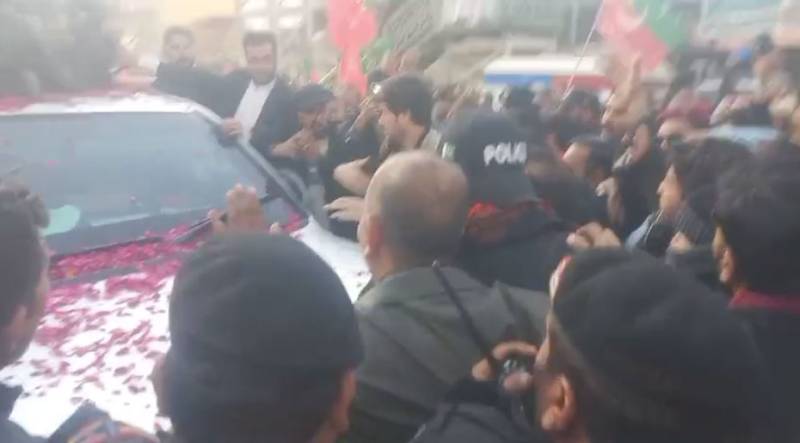 وزیر اعلی سہیل آفریدی کی آمد پر ایبٹ آباد کے  ڈاکٹروں اور بلدیاتی نمائندوں کاسخت احتجاج 