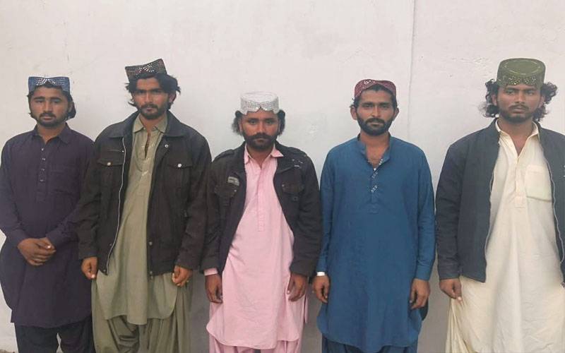 ڈاکوؤں کے 40سے زائد سہولت کار گرفتار،33ڈاکوسرنڈر کر گئے 