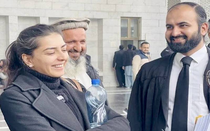  ایمان مزاری اور ہادی علی چٹھہ کی ضمانتیں خارج 
