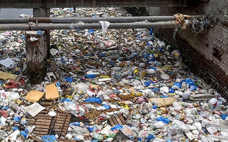 کراچی: نالوں میں کچرا، ملبہ یا کسی بھی قسم کی چیز پھینکنے پر پابندی عائد
