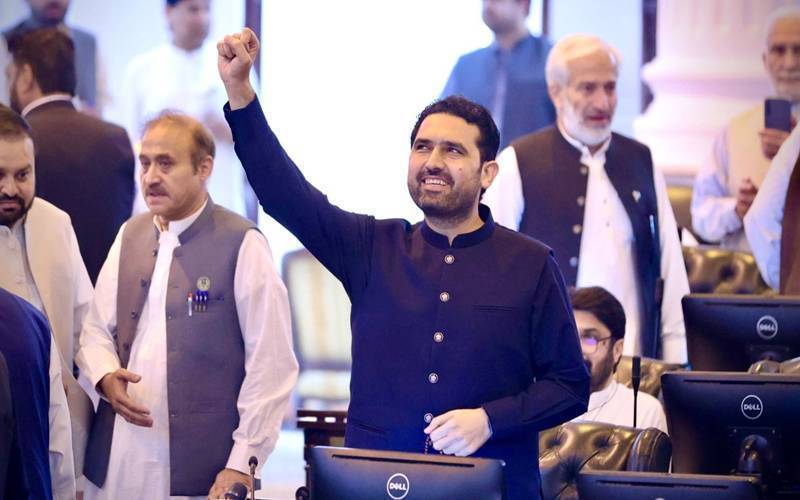  وزیراعلیٰ کے پی سہیل آفریدی کا جمعرات کو اڈیالہ جیل جانےکا اعلان