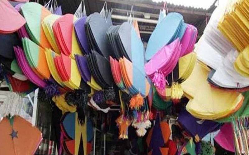 بسنت کی آمد،پتنگ سازوں کیلئے آرڈر پورے کرنا مشکل ہوگیا
