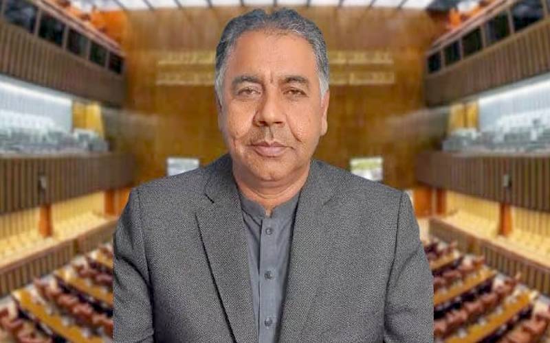 پی ٹی آئی کے سینیٹر سیف اللہ ابڑو کو ریلیف مل گیا، نااہلی ریفرنس خارج