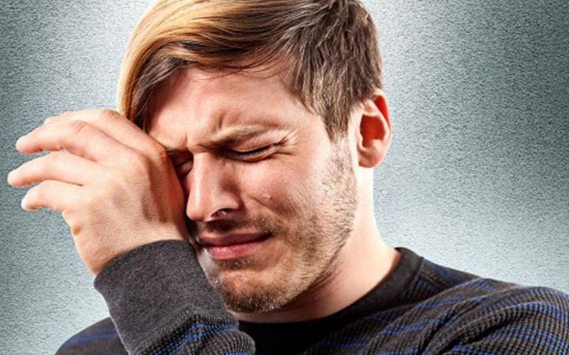 بلا وجہ رونا کیوں فائدہ مند؟ ماہرین نےبتا دیا