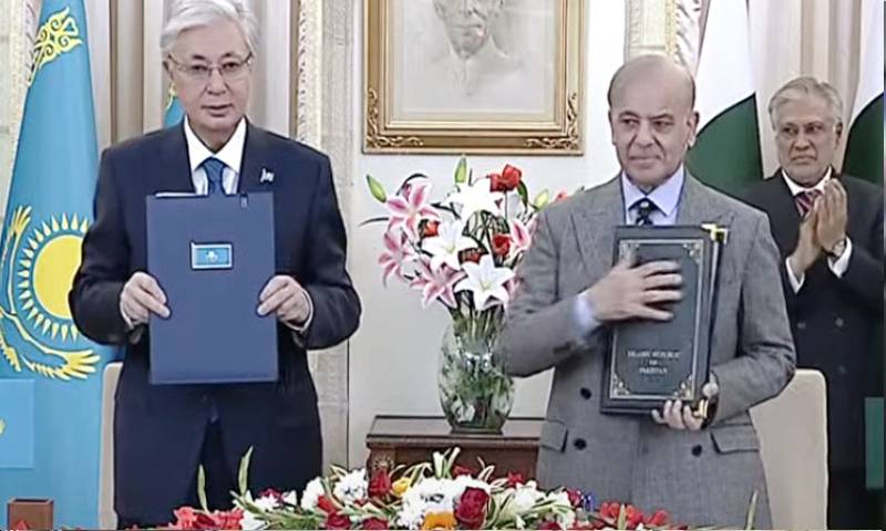 پاکستان اور قازقستان دوطرفہ تجارت کو ایک سال میں 1 ارب ڈالر تک لیجانے کیلئے پرعزم