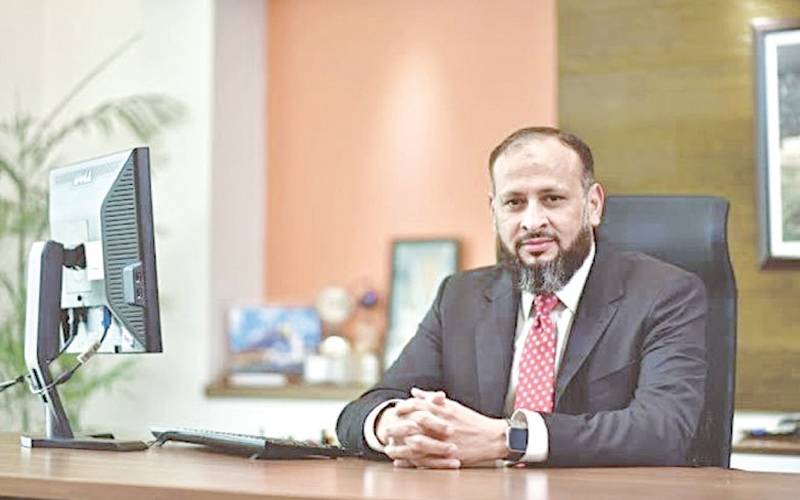  سی ای اوکے الیکٹرک مونس علوی اپنے عہدے سے مستعفی 