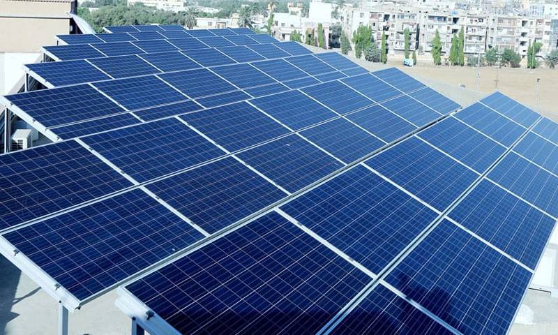 ملک میں 6 ہزار میگاواٹ بجلی پیداوار کے سولر لگ چکے: نیپرا حکام