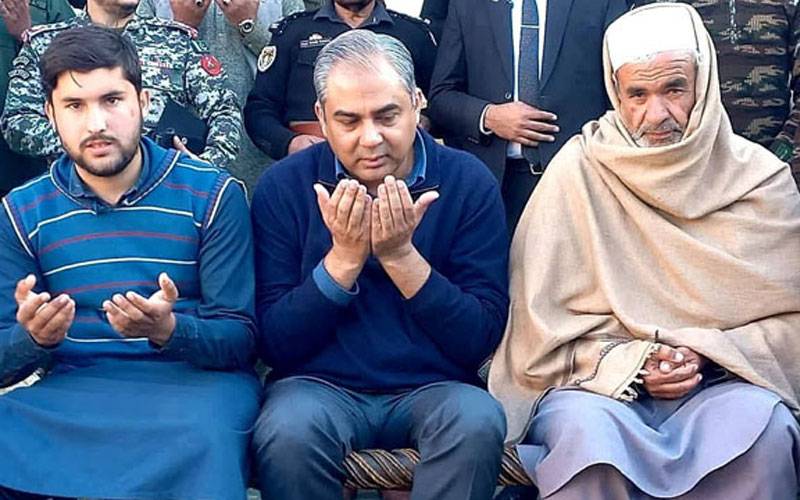   کیپٹن عباس خان کی قربانی پوری قوم کے لیے باعث فخر ہے، کبھی فراموش نہیں کریں گے، محسن نقوی