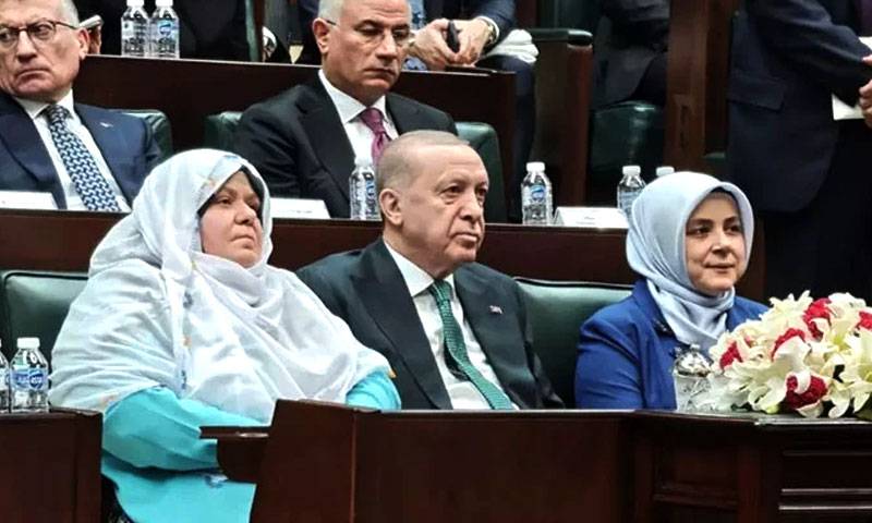 ترک صدر کا چھوٹے شہر کے میئر کے اعزاز میں قابل ستائش اقدام 