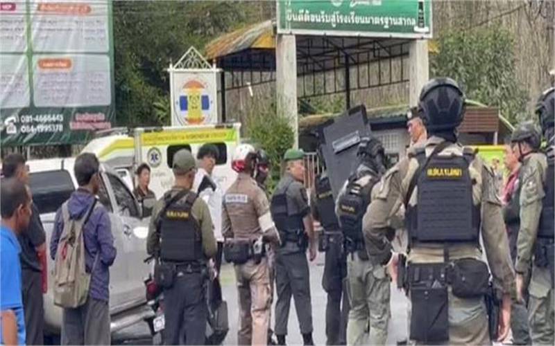  سکول میں فائرنگ سے خاتون پرنسپل ہلاک، طالبہ زخمی