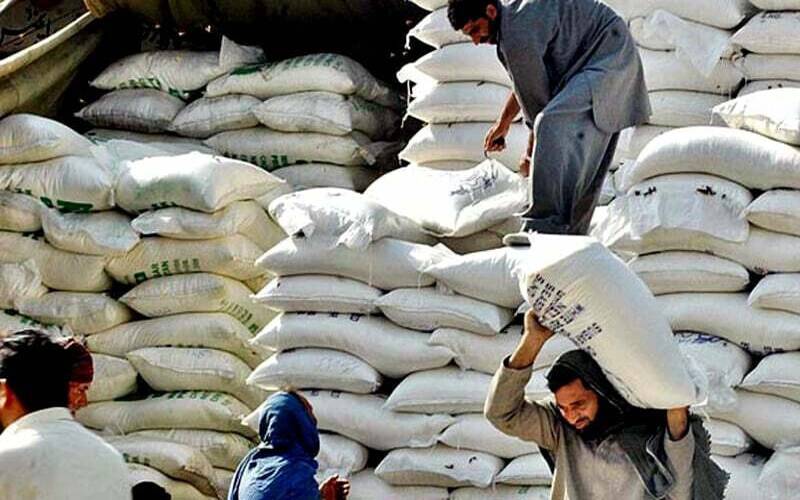رحمت و برکت کا مہینہ قریب آتے ہی آٹا مزید مہنگا،20کلو کا تھیلا2900 کا ہوگیا