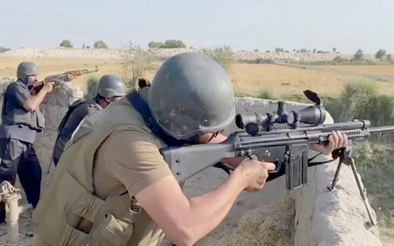  کچے کے علاقے میں فیصلہ کن آپریشن،11 ڈاکوؤں نے ہتھیار ڈال دیے