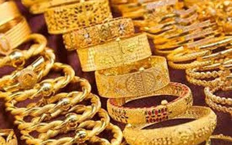 سونے کی قیمت میں کمی  ریکارڈ؛ فی تولہ کتنے کا ہوگیا؟ 