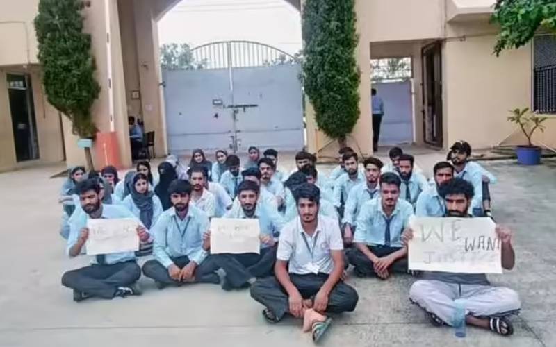 راجستھان:نرسنگ کونسل کیخلاف احتجاج پر میواڑ یونیورسٹی میں 33 کشمیری طلبہ معطل 