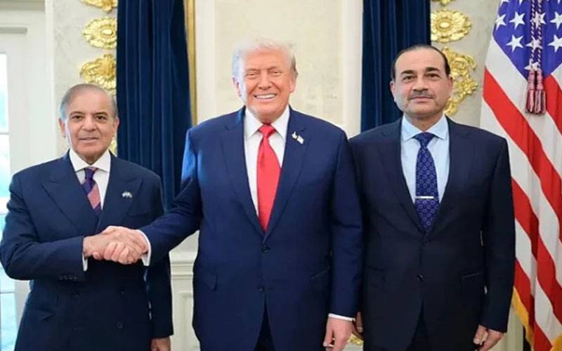 بورڈ آف پیس اجلاس؛ ٹرمپ نے فیلڈ مارشل اور شہباز شریف کی تعریفوں کے پُل باندھ دیئے