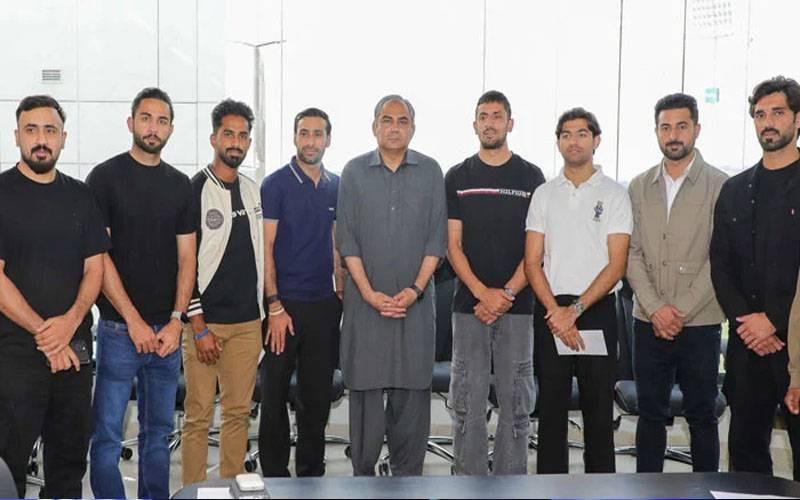 ہاکی فیڈریشن کا صدر نہیں بن رہا، لیکن یہ بحران ختم ہونے تک ہم کھلاڑیوں کی مدد کرتے رہیں گے: محسن نقوی